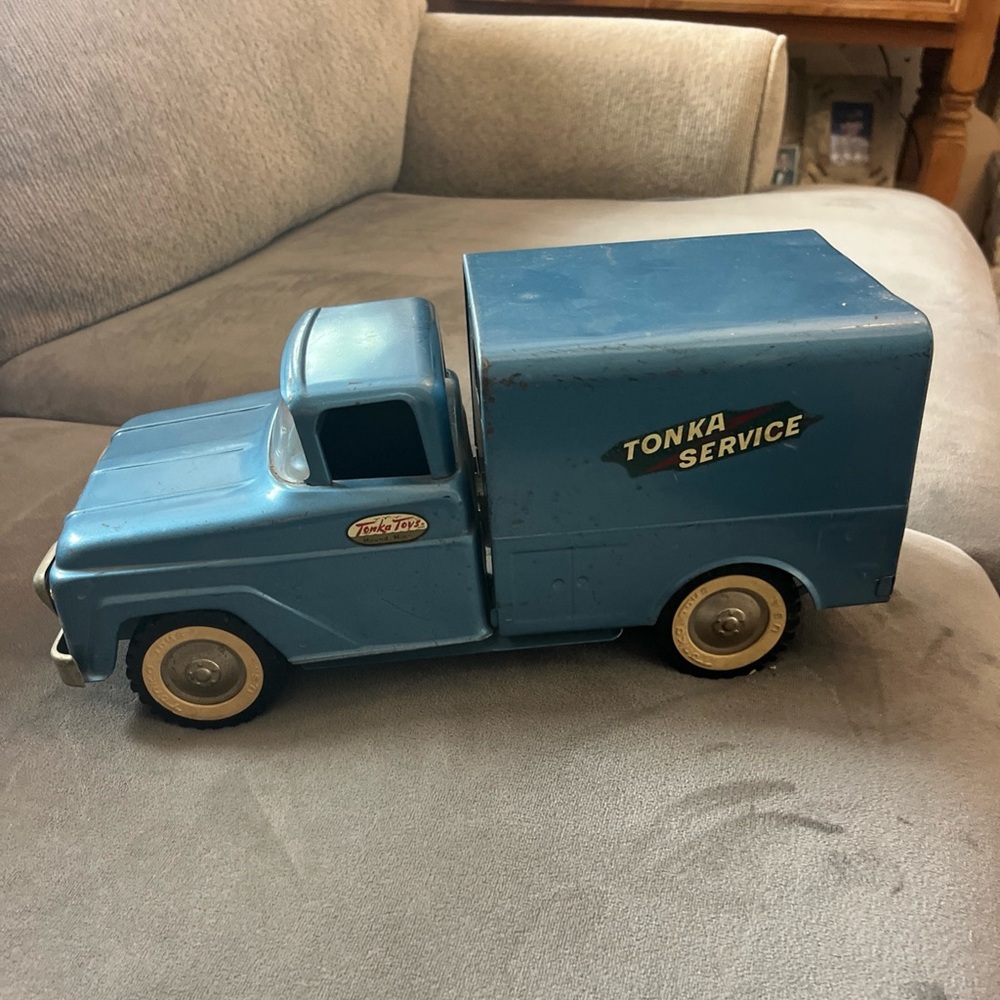Tonka service truck vintage